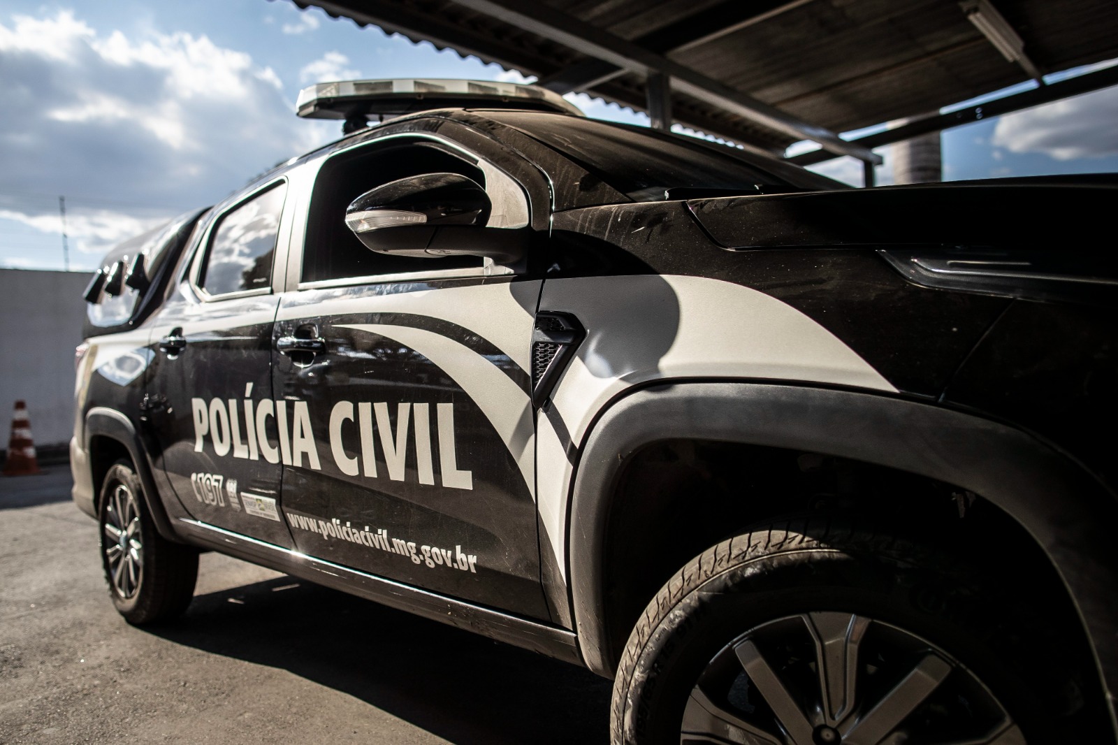 Polícia Civil de Minas Gerais abre concurso público com 255 vagas e salário de até R$ 14,9 mil