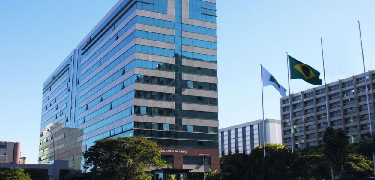 AGU orienta governo a cumprir decisão do STF sobre emendas Pix