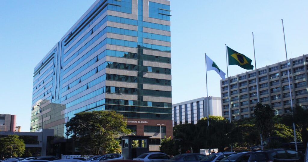 AGU pede mais 30 dias para entregar leniência de empreiteiras da Lava Jato ao STF