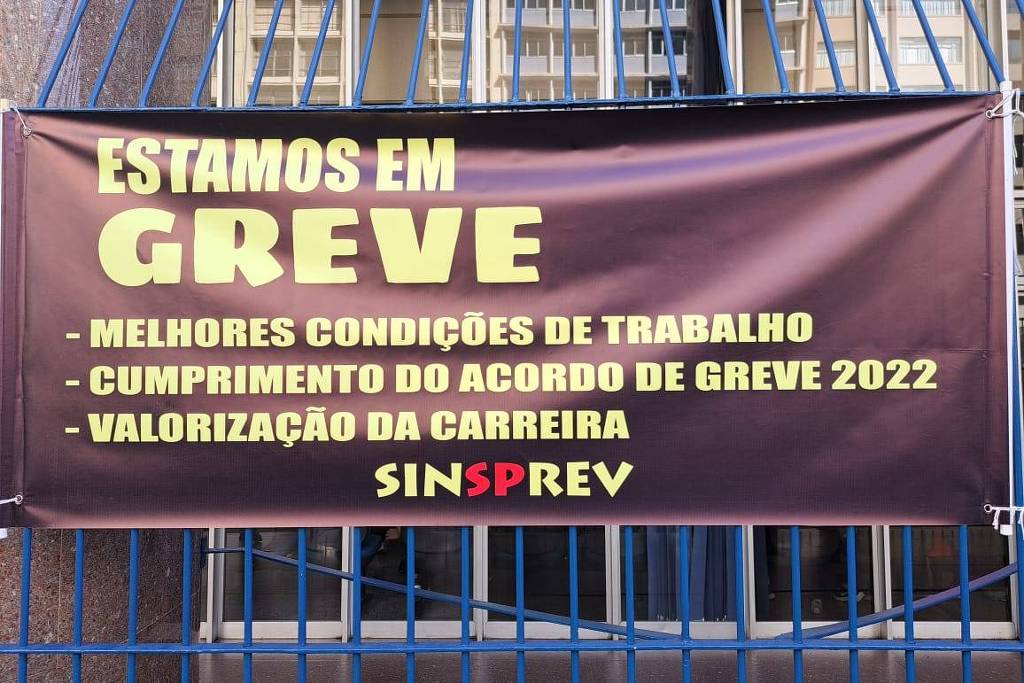 Após Ibama, governo negocia com INSS, Tesouro e agências - 12/08/2024 - Painel