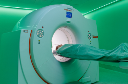 Cancer Center Santa Izabel e Oncoclínicas inovam com PET/CT com inteligência artificial na Bahia