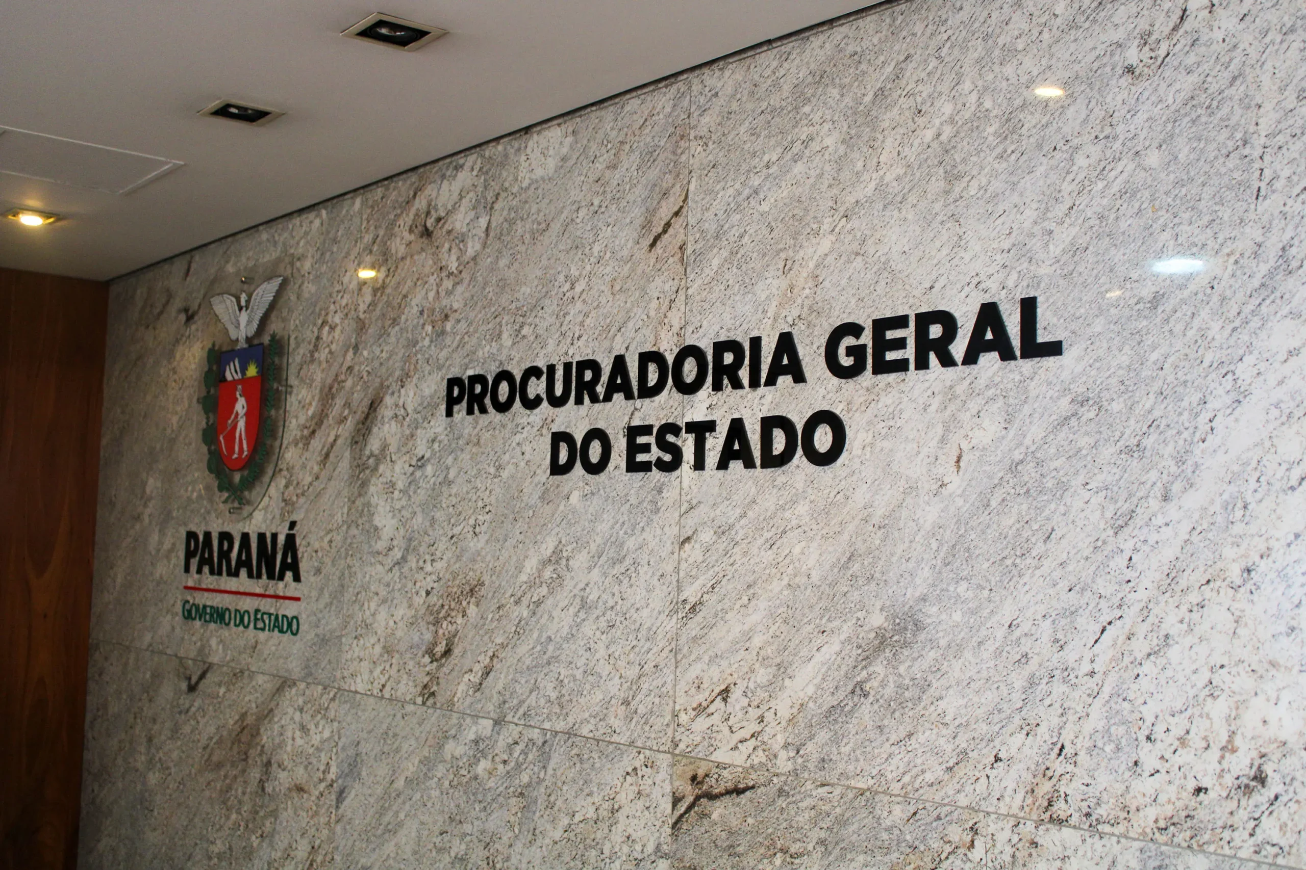 Com salário estimado em R$ 32.350,31, concurso público para procurador do Paraná tem inscrições abertas