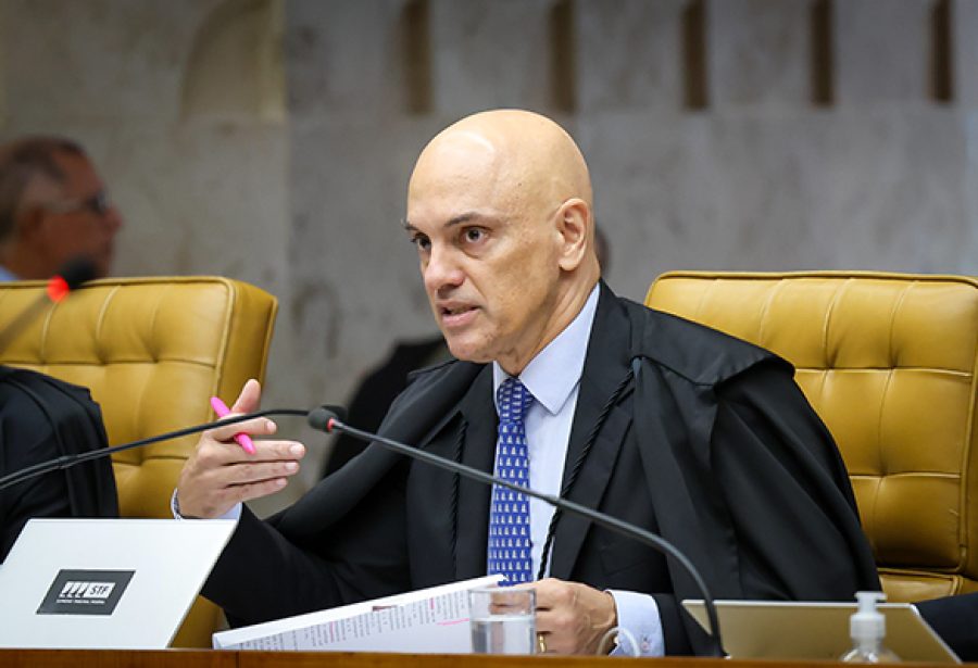 Defesa do STF a Moraes começou a ser costurada em aniversário da esposa de Gilmar