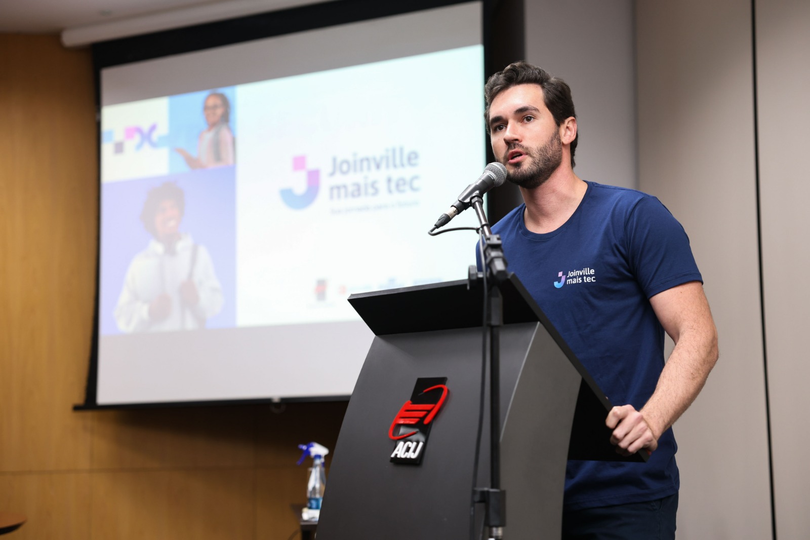 com-parceria-da-acij-programa-joinville-mais-tec-oferece-vagas-em-cursos-gratuitos-em-automacao-industrial-e-ti