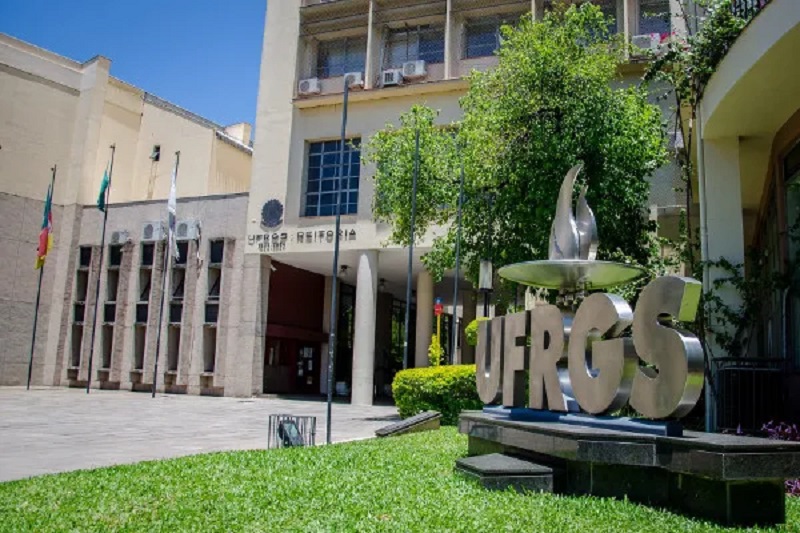 UFRGS lança 79 cursos online gratuitos com certificação; Veja a lista completa