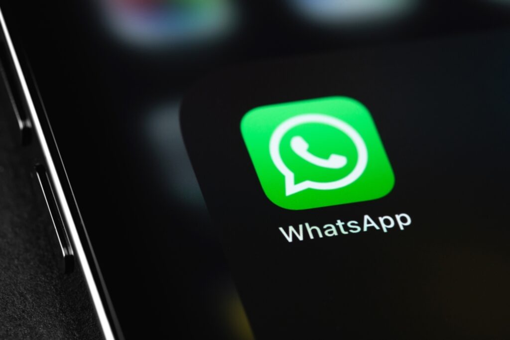 Governo brasileiro estuda deixar de usar WhatsApp; entenda