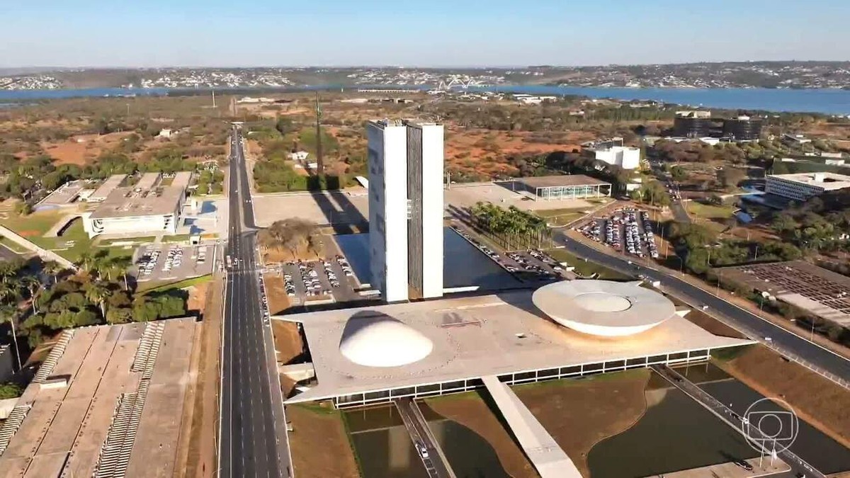 Lula discute com integrantes do governo alternativas para emendas parlamentares suspensas pelo STF | Jornal Nacional