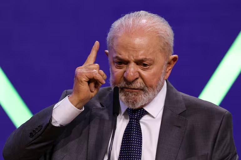 Lula quer devolver relógio de luxo à União, mesmo após decisão favorável do TCU
