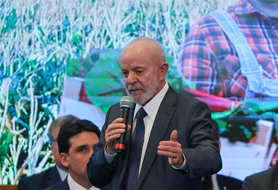 Lula trata de emendas com líderes e diz não ter candidatos à sucessão de Lira na Câmara