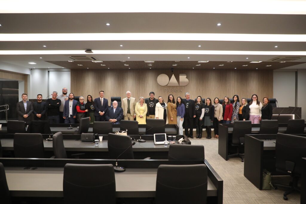 Ministro Sérgio Kukina encerra Fórum Estadual dos Direitos da Pessoa com Deficiência na OAB Paraná