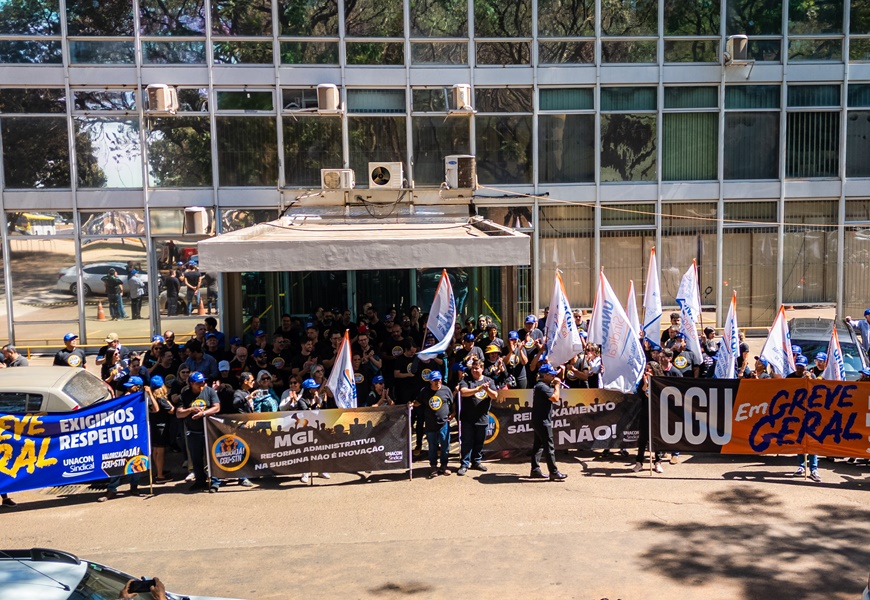 “Não vamos aceitar rebaixamento salarial”, afirmam servidores do Tesouro Nacional