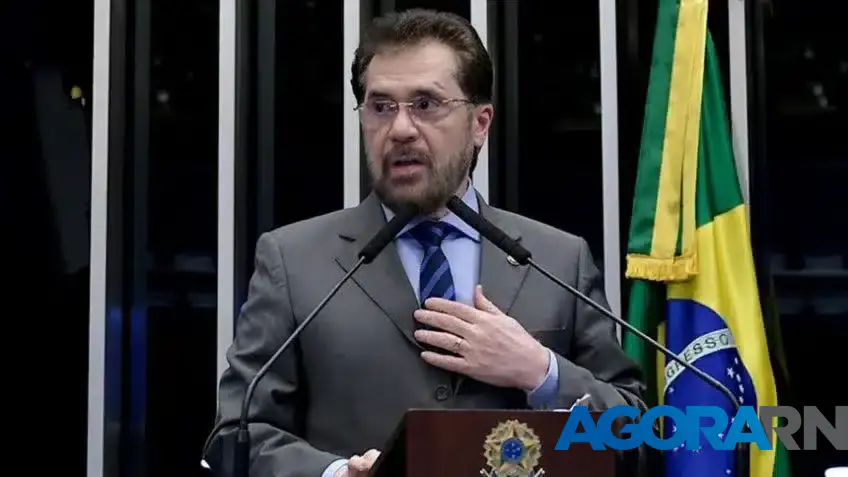 PEC que fixa mandato no STF acelera no Congresso