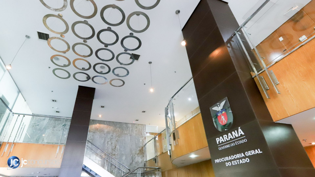 PGE-PR abre Concurso Público para Procurador do Estado com salário de R$ 32.350,31