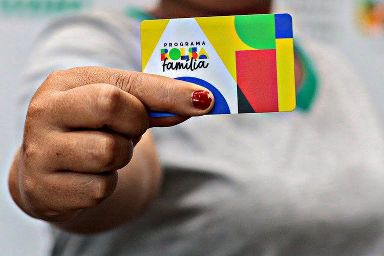 Pagamentos do Bolsa Família e Auxílio Gás iniciam hoje! Confira | AgoraMS