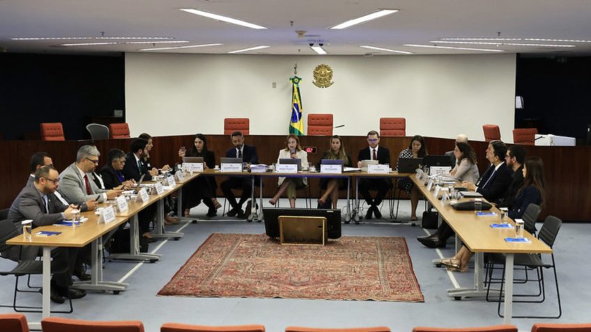 Reunião com comissão técnica sobre emendas no STF