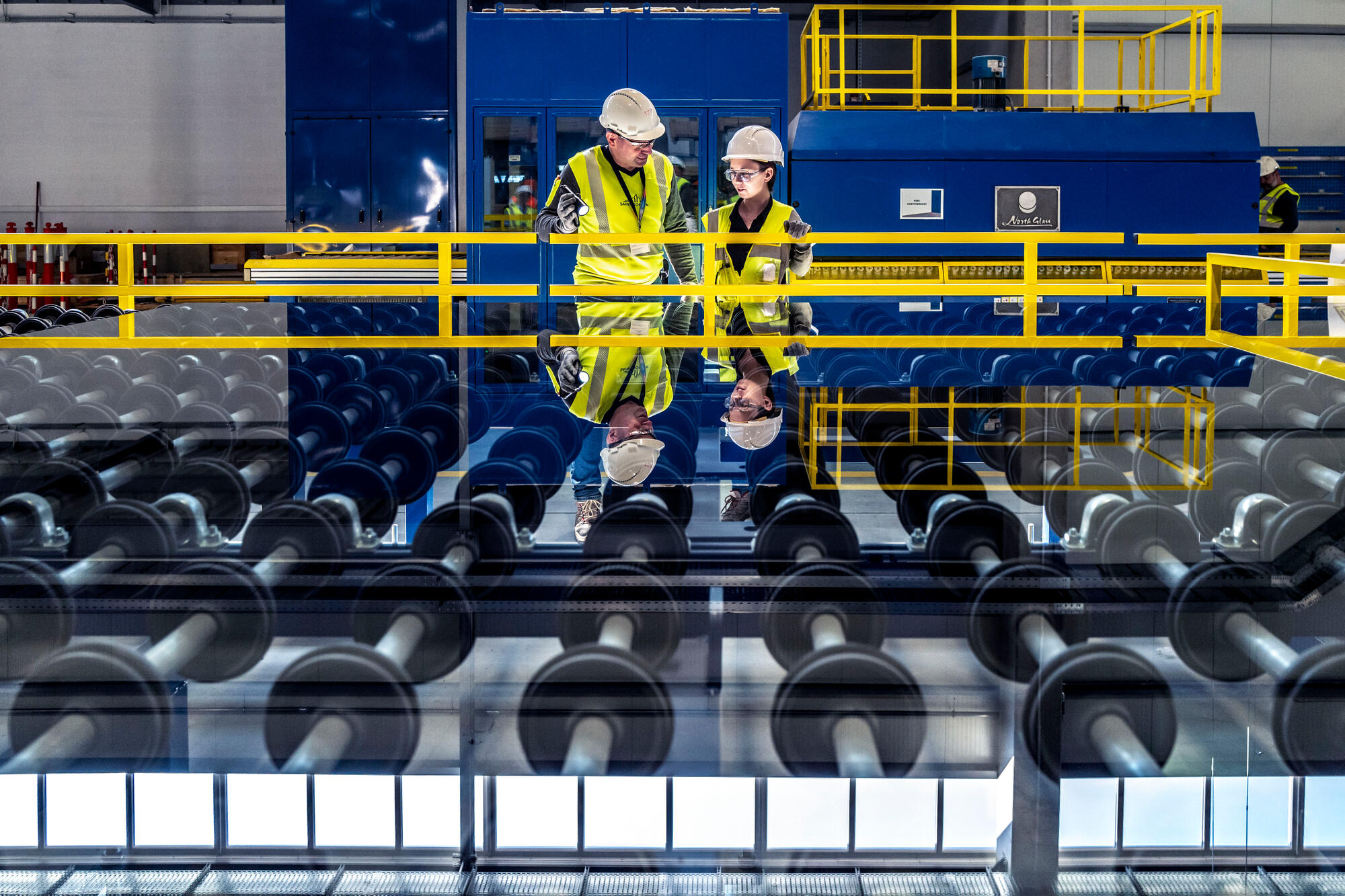 Saint-Gobain abre mais de 100 vagas de emprego em novo processo seletivo para candidatos de nível médio, técnico e superior, confira!
