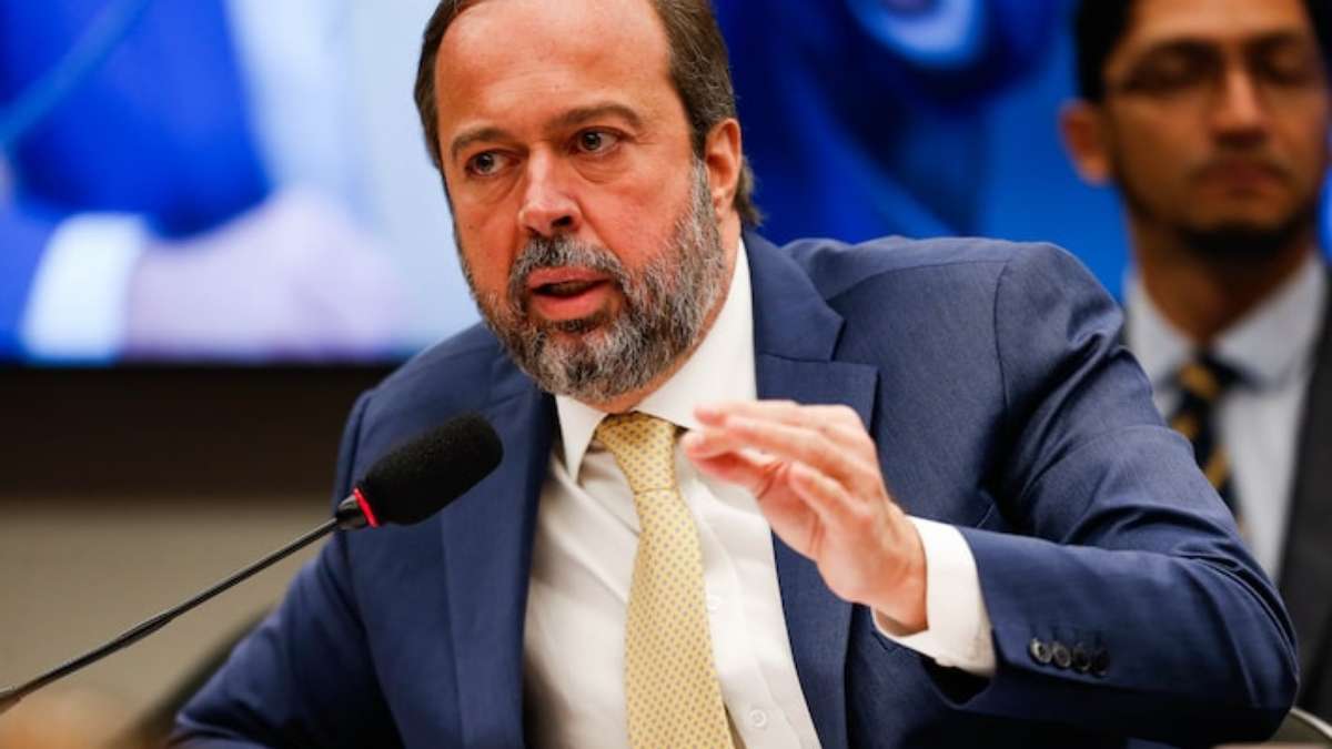 Silveira defende conclusão de Angra 3 e diz que 'nenhum governo tem direito de enterrar R$ 20 bi'