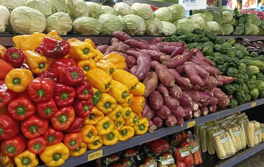 Tem vaga para ajudante de hortifruti no Sine Itabira desta quarta-feira (21)