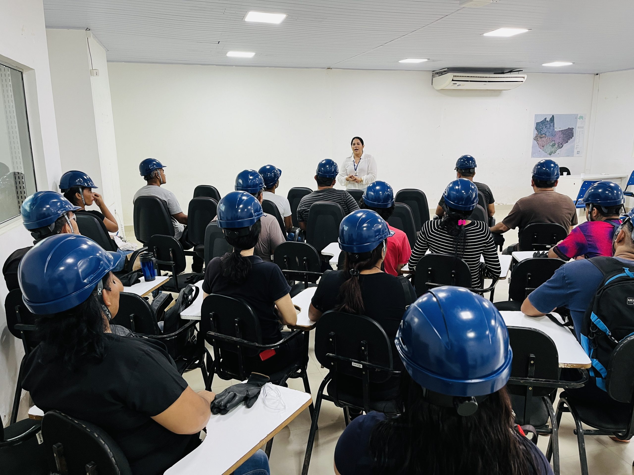Cursos gratuitos de Eletricidade Básica e Instalação Hidráulica abrem inscrições