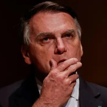 CGU solicita ao STF acesso completo aos dados sobre joias de Bolsonaro