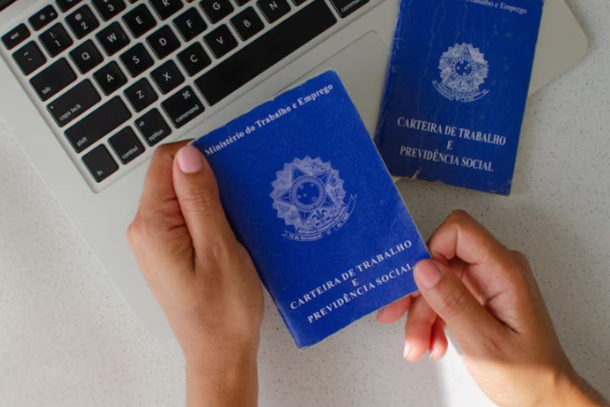 Balcão de emprego desta quinta tem vagas com salários de até R$ 6,5 mil