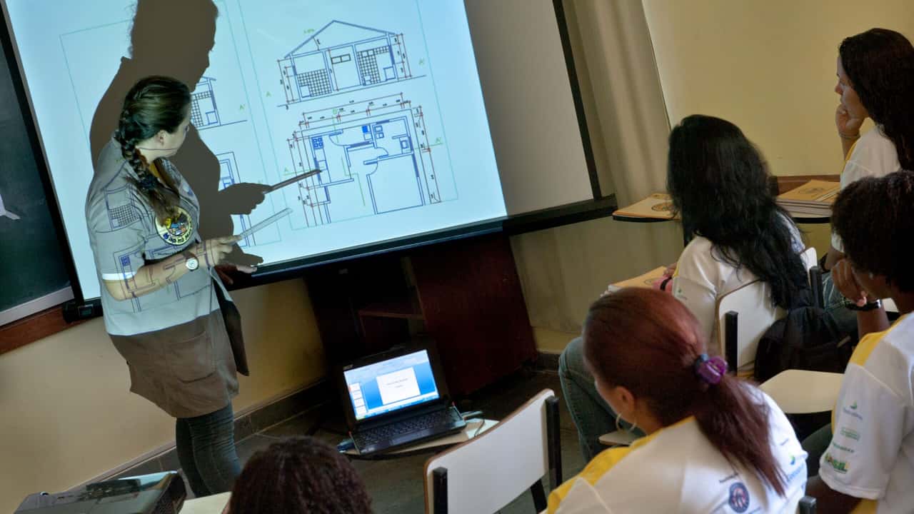 Petrobras abre inscrições para cursos gratuitos com bolsa-auxílio