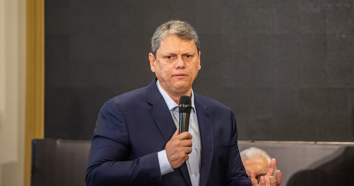 Governo alerta para golpe que usa inteligência artificial para simular voz de Tarcísio de Freitas