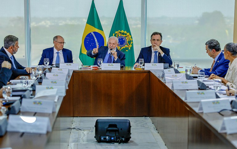 Governo anuncia R$ 514 milhões para combater incêndios florestais