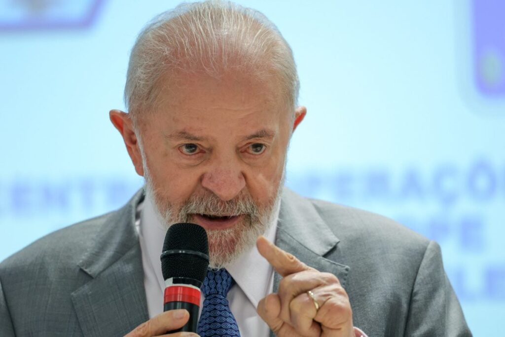 Lula diz que ‘há indícios fortes’ de que incêndios são criminosos – Política – CartaCapital