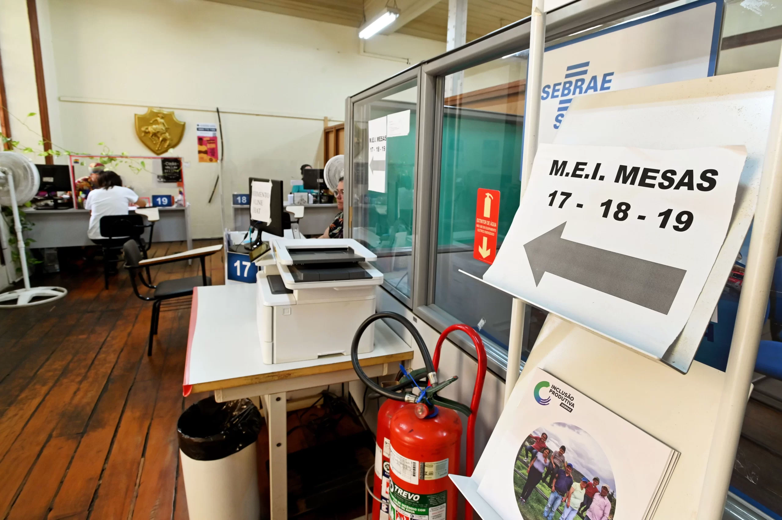 Em busca de vagas emprego? Cpat começa a semana com 502
