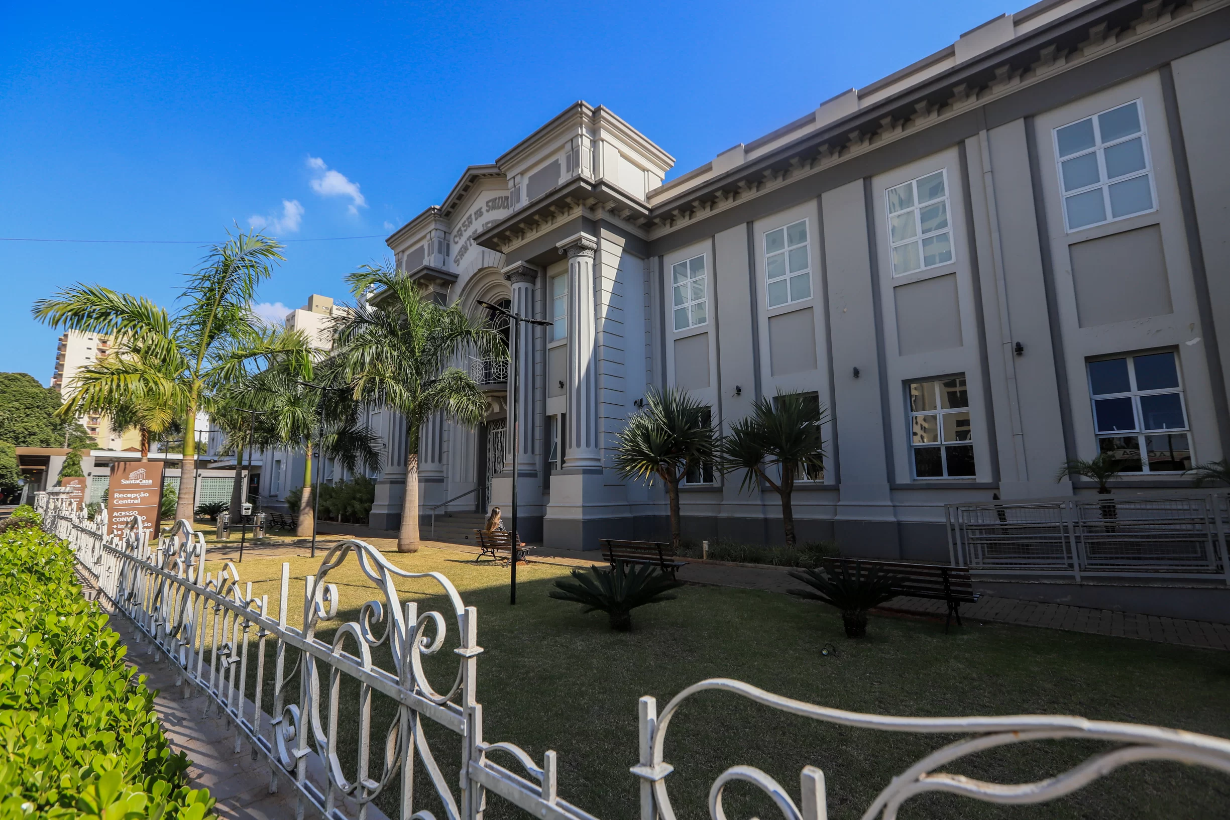 Em busca de emprego? Hospital de Araraquara abre vaga para Auxiliar de Enfermagem