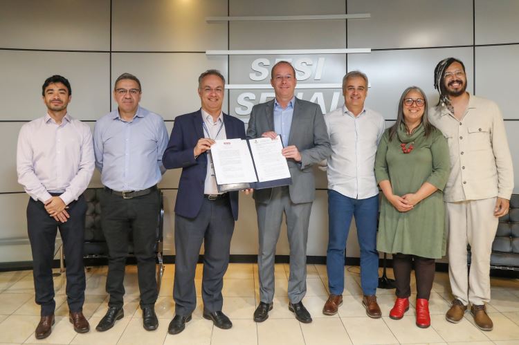 SESI - Educação - Parceria entre SESI-SP e Secretaria Municipal de Educação de São Paulo ofertará 6 mil vagas gratuitas na EJA em 20 unidades dos CEUs