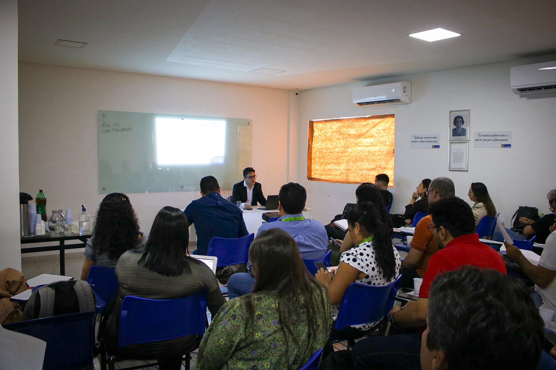 Servidores do IFSertãoPE participaram de capacitação sobre a relação das Fundações de Apoio com as Instituições Federais de Ensino