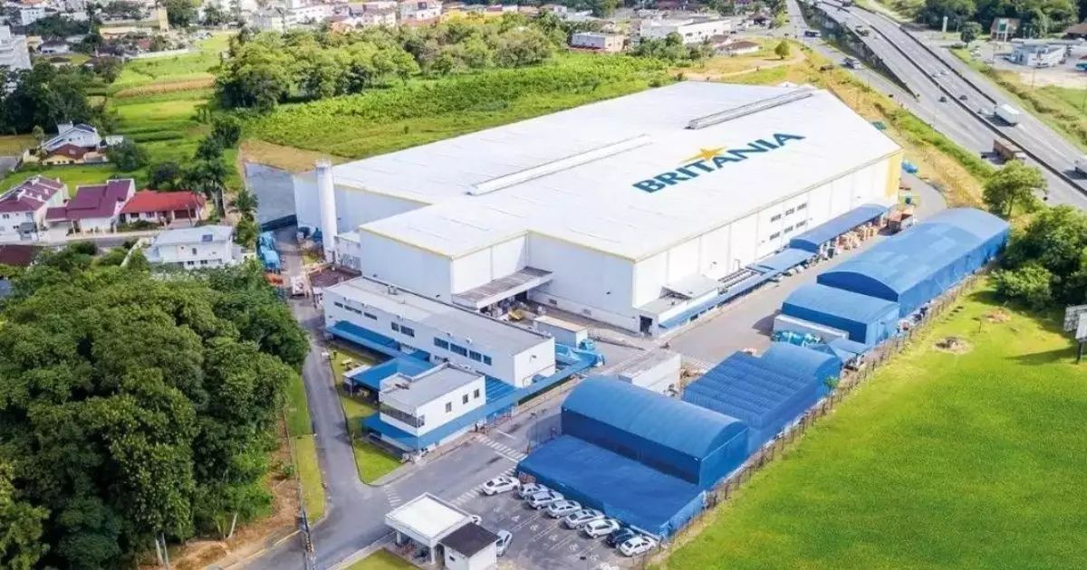Britânia abre 880 vagas de emprego em Joinville