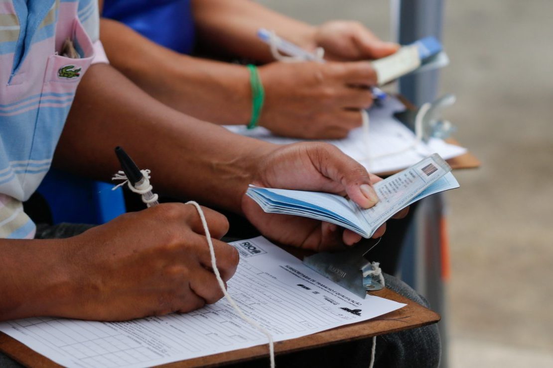 Governo do Estado oferece mais de 4 mil vagas de emprego e estágio no Rio de Janeiro