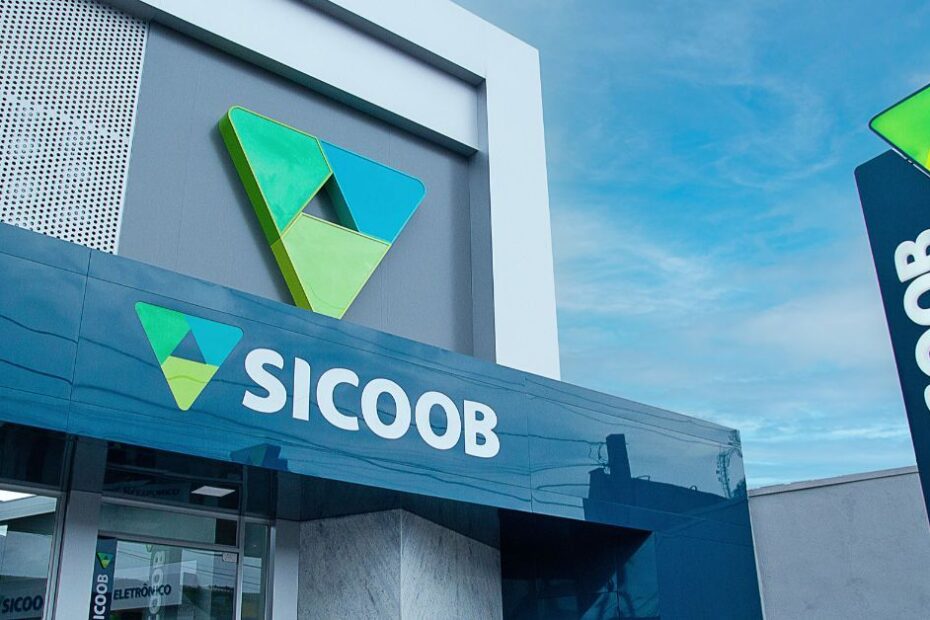 Sicoob abre vaga home office com salário + vale alimentação de R$ 1.000 • DOL