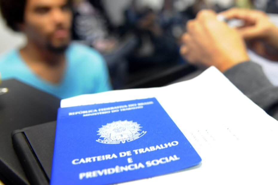Agências do trabalhador oferecem 591 vagas de emprego nesta quarta-feira (23)