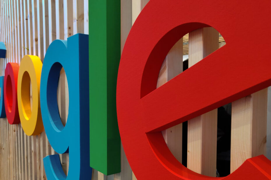Google impede Motorola de adotar Perplexity AI como assistente padrão
