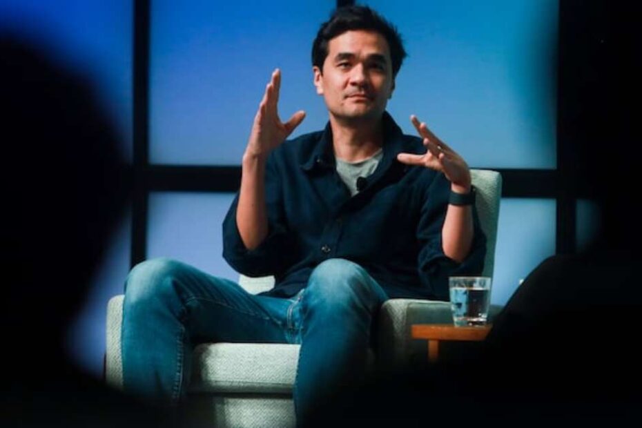 No futuro, cada pessoa terá seu agente pessoal de IA, diz chefe de produtos da OpenAI