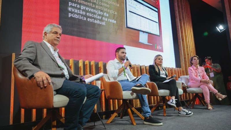Painel no South Summit analisa como a Inteligência Artificial pode auxiliar no combate à evasão escolar