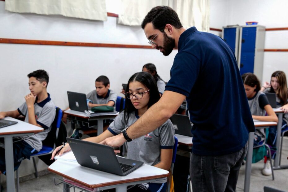 Rede Municipal de Ensino utiliza inteligência artificial em aulas de Língua Portuguesa