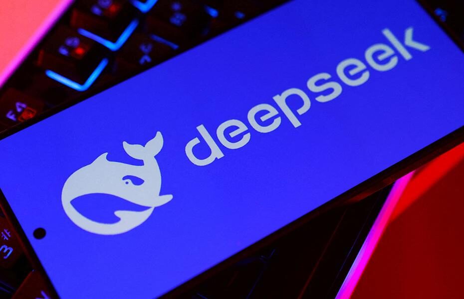DeepSeek pressiona rivais norte-americanas com atualização do modelo R1