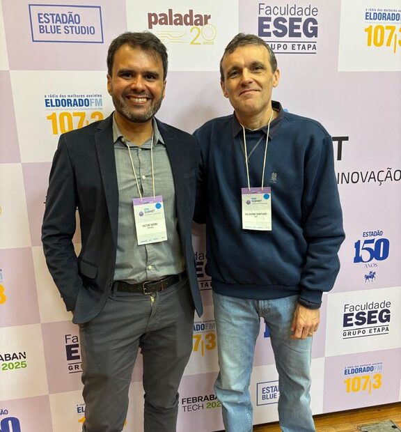 Victor Vieira, editor do Estadão, e Valdivino Santiago Júnior, pesquisador do INPE
