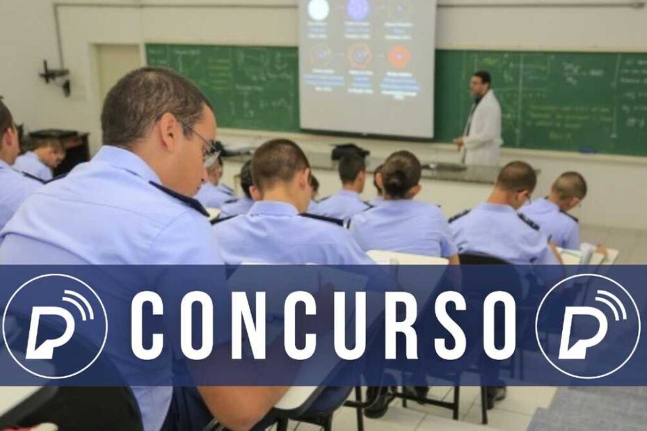 Aeronáutica abre concurso para professor com 55 vagas e salários de até R$ 14.192,64; saiba mais