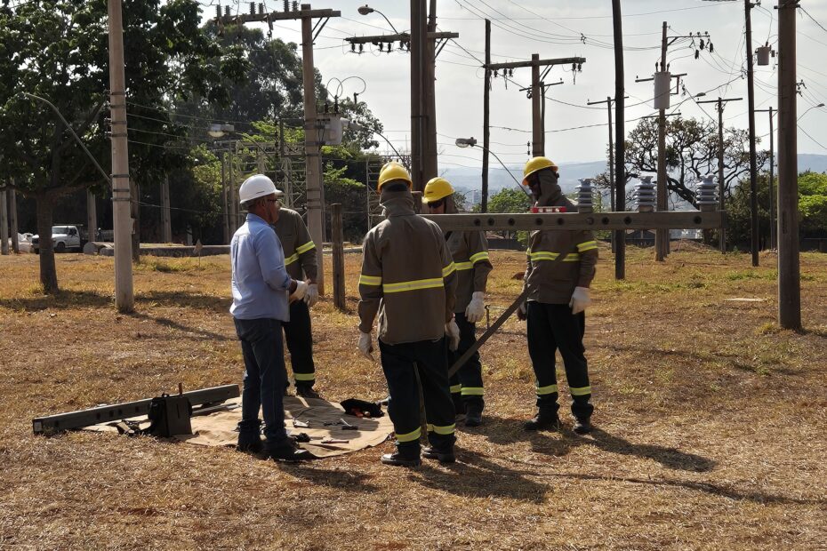 Agência Minas Gerais | Cemig lança concurso público com 150 vagas para eletricistas