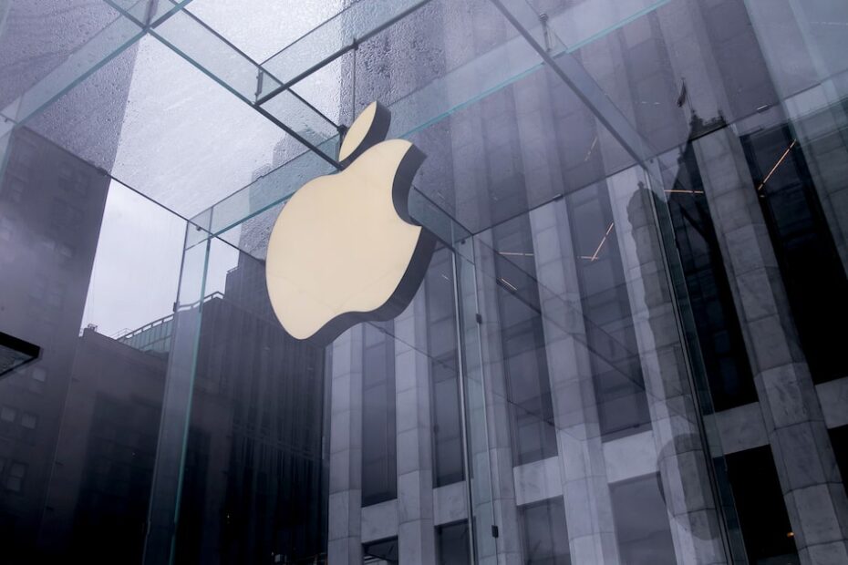 Siri com ChatGPT? Apple estuda usar modelos da OpenAI ou da Anthropic em seu sistema