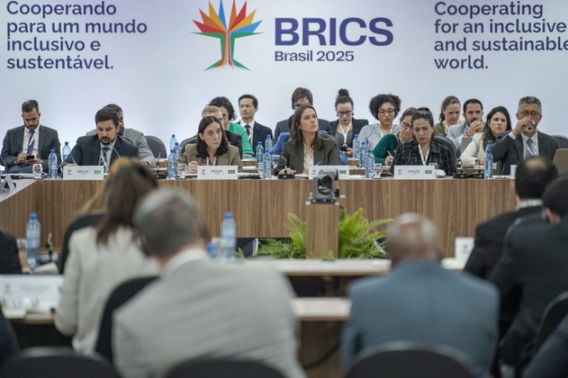 Uso de inteligência artificial e redes por terroristas preocupa países do Brics — Agência Gov