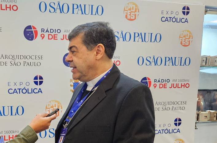 Dom Edson Oriolo: ‘A IA é uma ferramenta e não algo que vai dogmatizar tudo’