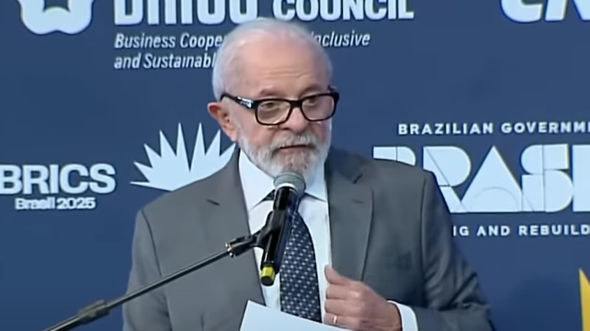 “Cabe às nações emergentes defender o regime multilateral de comércio e reformar a arquitetura financeira internacional”, declarou Lula em evento neste sábado