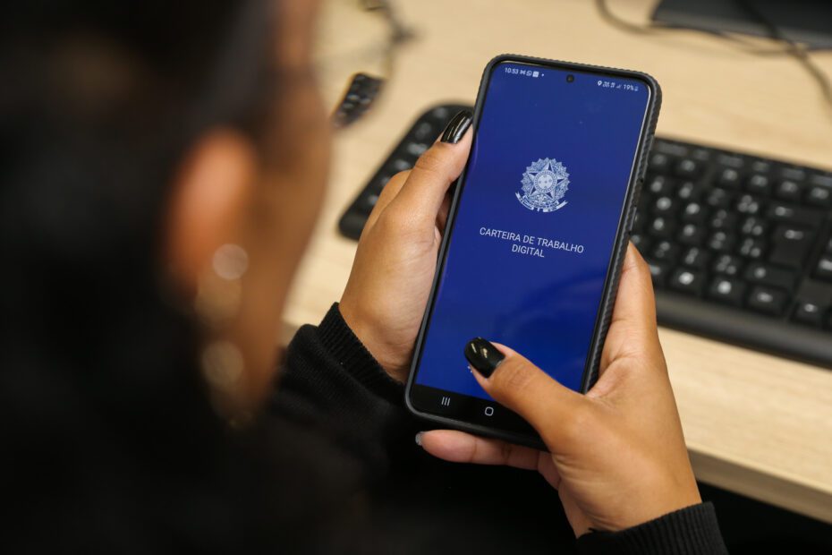 Agência Minas Gerais | Minas Gerais disponibiliza mais de 18 mil vagas de emprego em postos do Sine